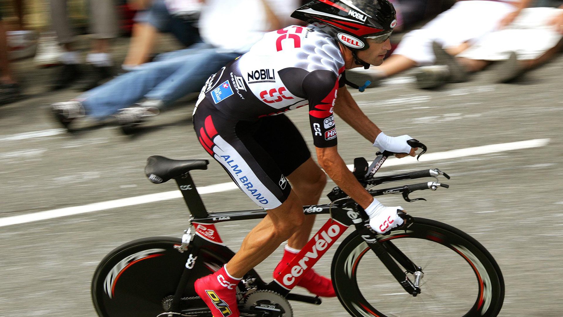 全国游泳冠军赛 16岁小将打破全国纪录震惊泳坛